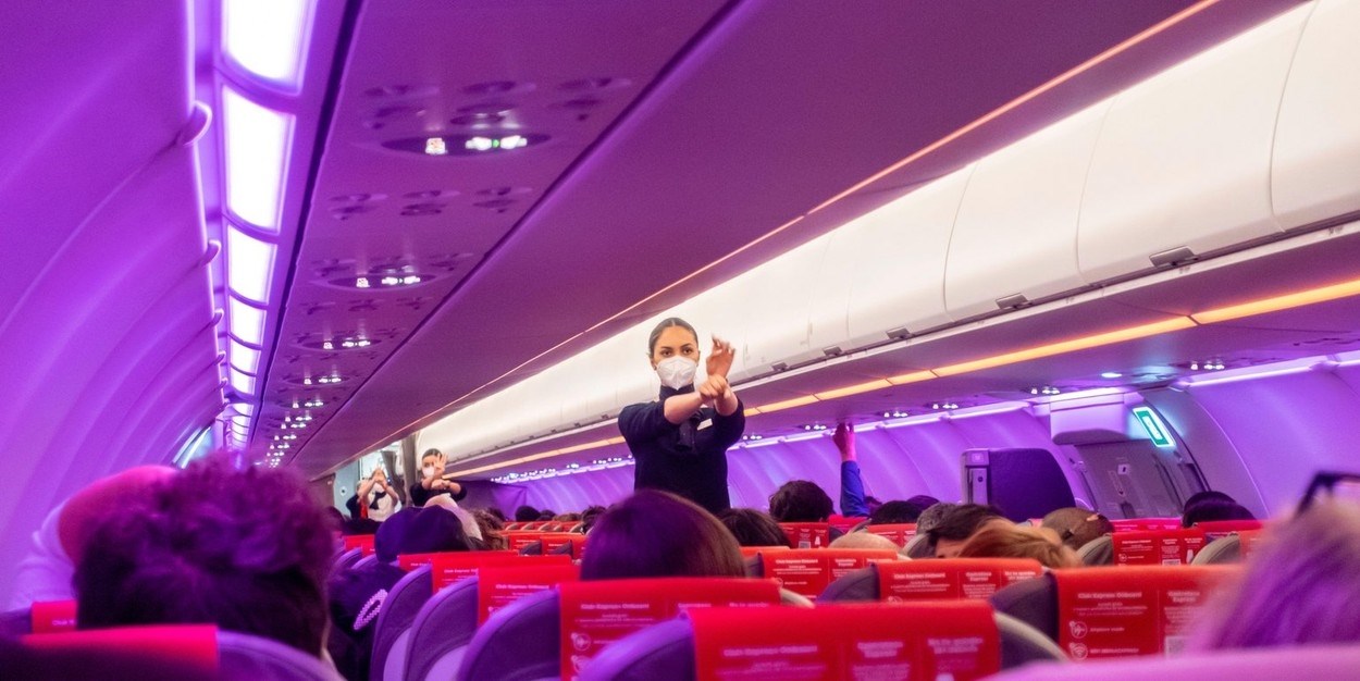 EU ukida maske u avionima i na aerodromima