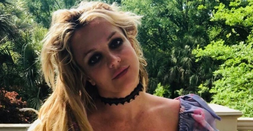 Britney obožava ovaj proljetno-ljetni modni komad koji je već godinama u trendu