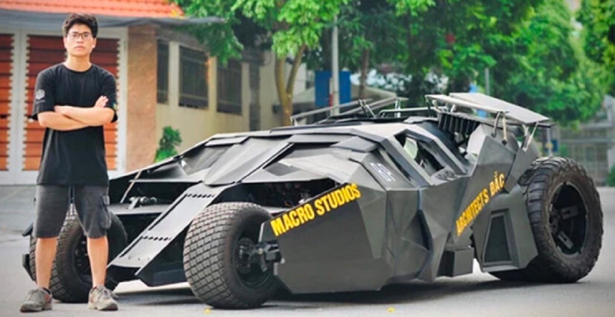Student napravio funkcionalni Batmobile, svi se žele slikati s njim