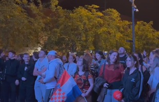 Pogledajte reakciju gledatelja u Zagrebu na pjesme Abbe u finalu Eurosonga