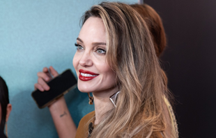 Liječnik o mladolikom izgledu Angeline Jolie (48): "To duguje jednoj operaciji"