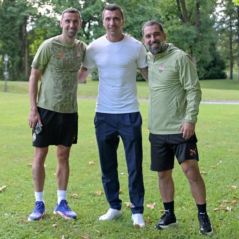 FOTO Mandžukić posjetio Srnin Šahtar. Dobro poznaje i njegovog trenera