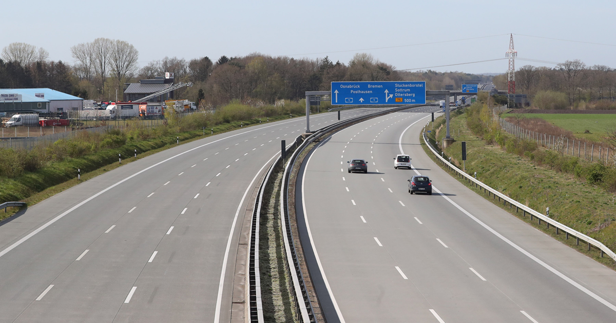 Autobahnom jurio 321 km/h