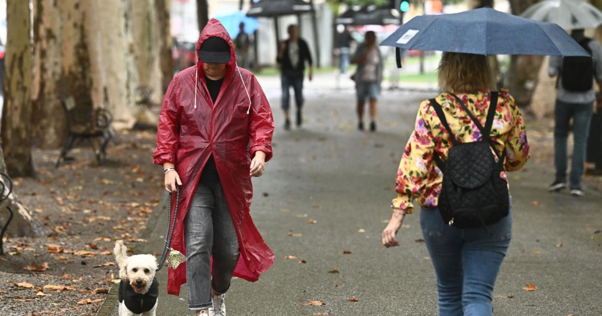 FOTO Promjena vremena i kiša rashladile i zagrebačke ulice