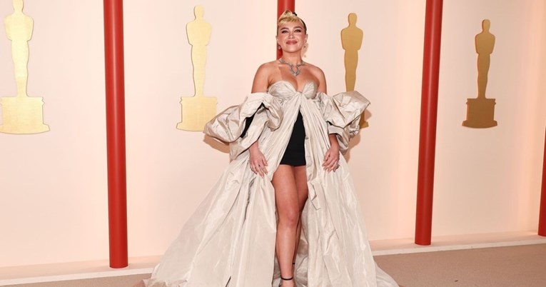 Florence Pugh zbog haljine na Oscarima postala predmet šala, svi dijele istu foru