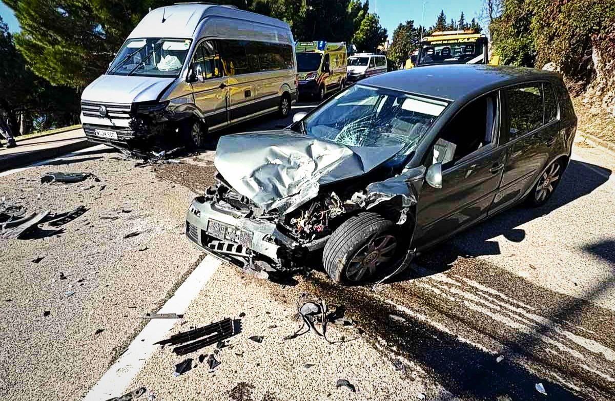 Prometna ispred Novog Vinodolskog, stvorila se gužva. HAK: Vozi se otežano