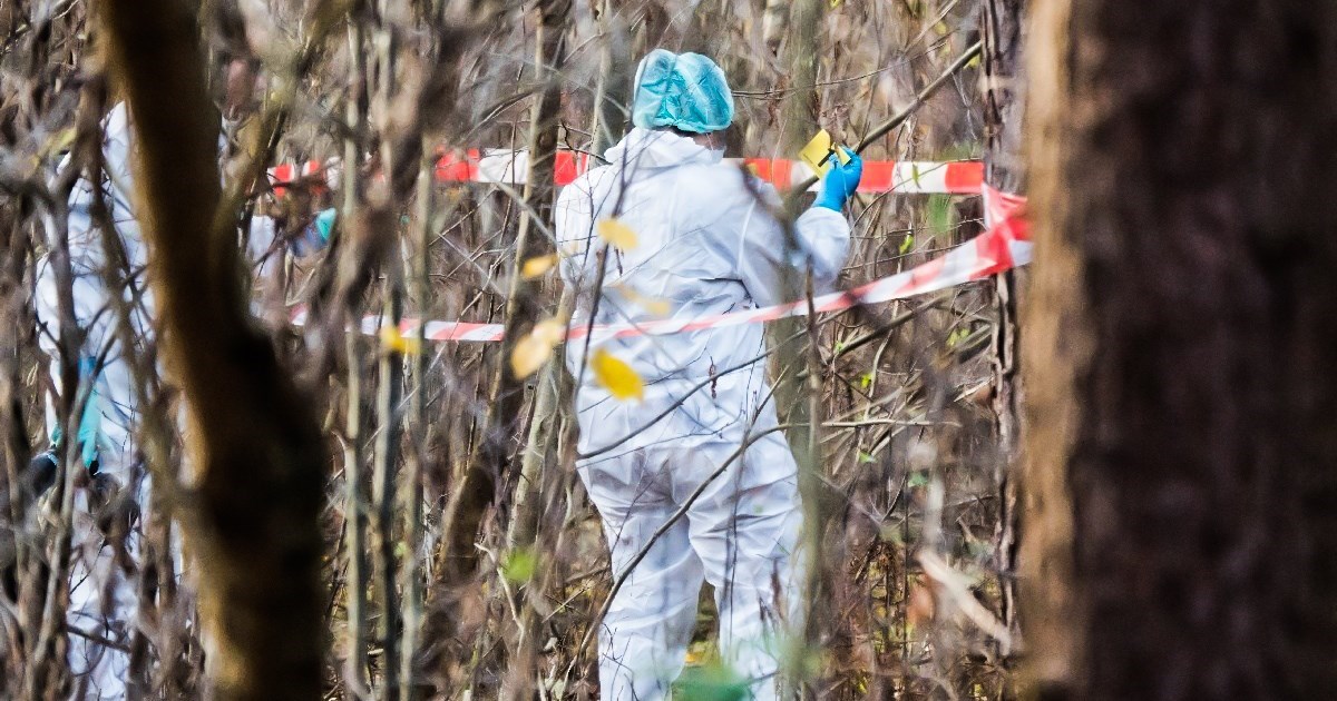 Pozvala policiju u šumu zbog sumnje na bombu, svi se iznenadili onim što su pronašli