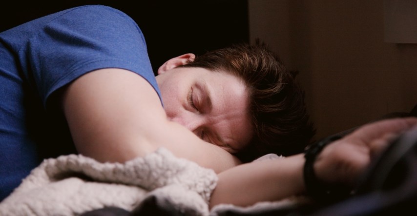 Samo šest sati sna ima šokantan učinak na naše tijelo. Evo kako to popraviti