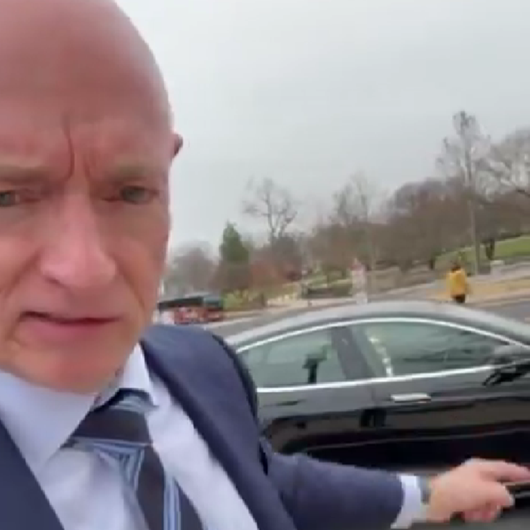 Američki senator: Rješavam se Tesle. Musk je ispao se*onja