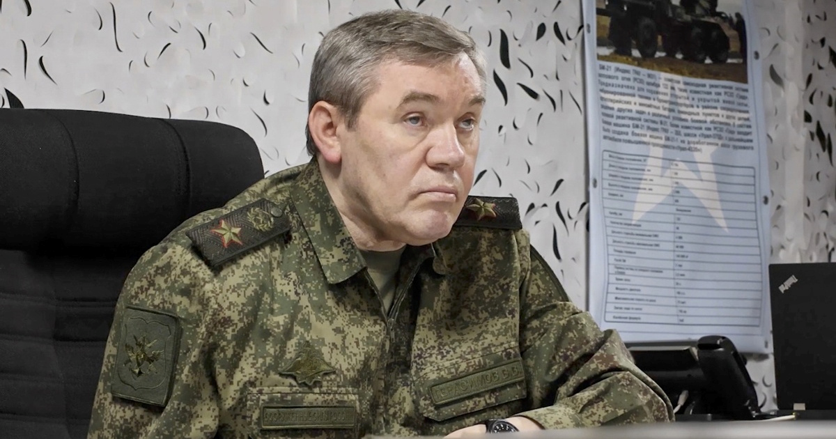 Gerasimov Putinu: Predsjedniče, 10.000 Ukrajinaca je opkoljeno