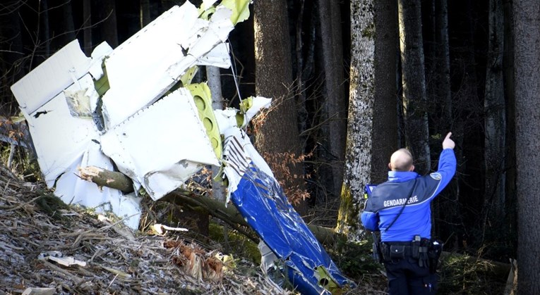 U švicarskim Alpama pao mali zrakoplov, četvero mrtvih