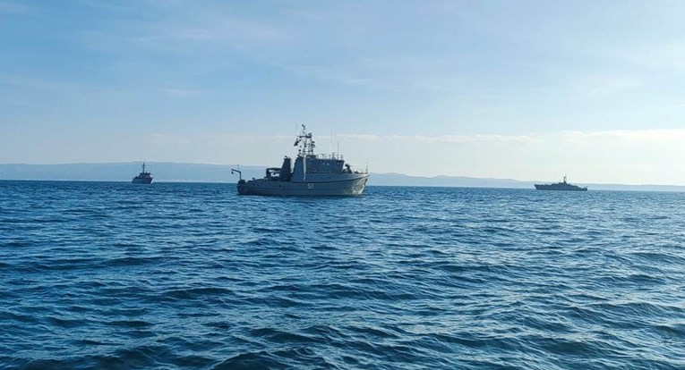 FOTO Tri NATO-ova broda uplovila u Loru