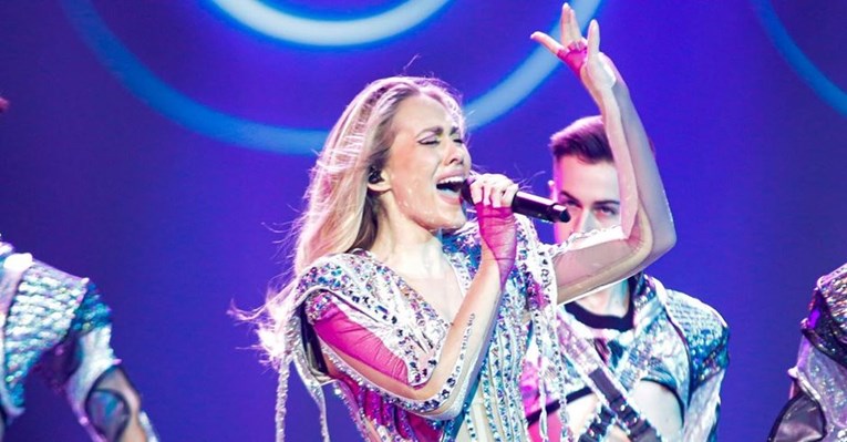 Albinin stajling za Eurosong izazvao podijeljene reakcije. Sviđa li vam se?