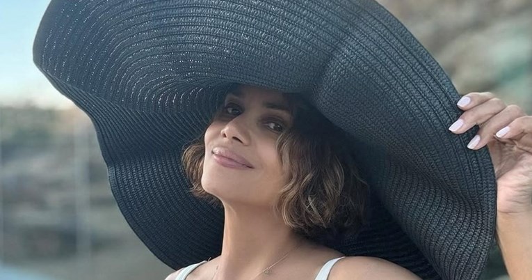 Prekrasna s 59: Halle Berry u bikiniju koji joj savršeno pristaje