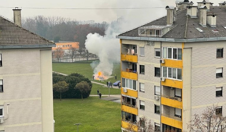 U Zagrebu se zapalio auto, jedna osoba ozlijeđena