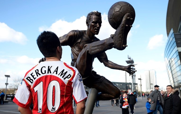 Arteta za pomoćnika želi Arsenalovu legendu koja ima spomenik ispred stadiona
