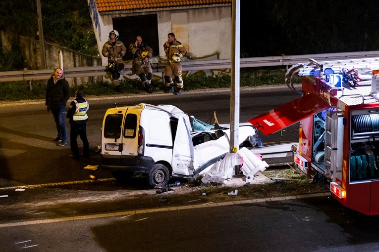 Splitska policija traži svjedoke nesreće u kojoj je sinoć poginuo vozač