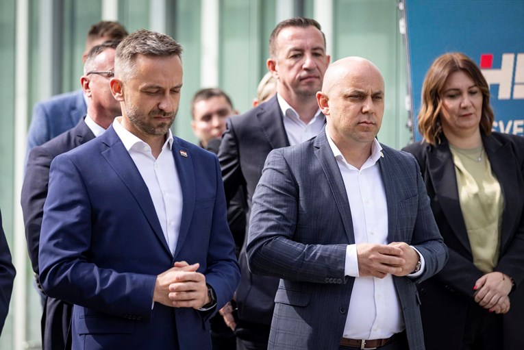 Piletić: Godina ima 365 dana, može se naći odgovarajući dan za izložbu "Srpkinja"