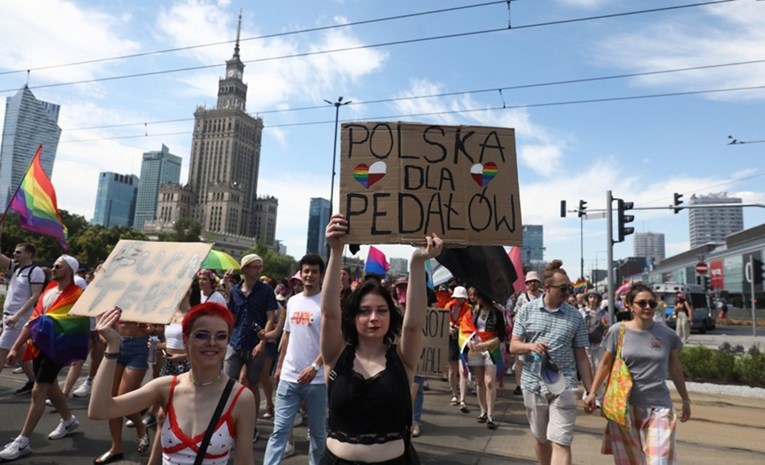 Poljska povećava prava istospolnim parovima. LGBT udruge: Ovo nije trenutak trijumfa