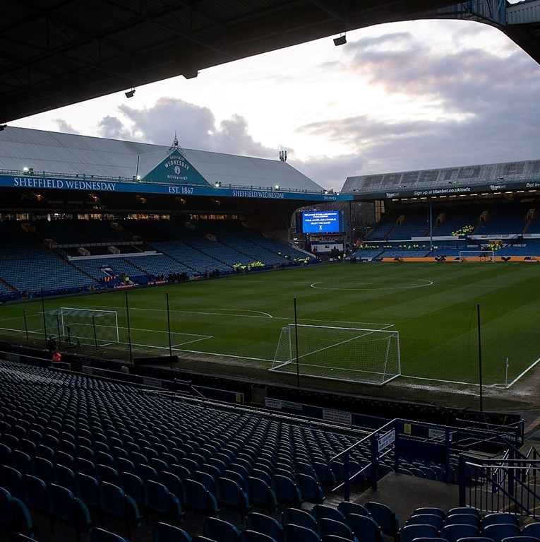 Bivši profesionalni igrač pokera preuzima jedan od najstarijih nogometnih klubova