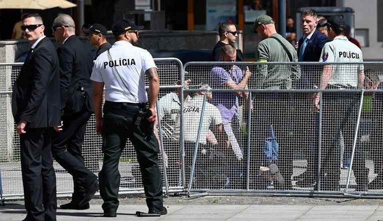 "Fico operiran, očekuje se da će preživjeti". Ministri za atentat okrivili novinare