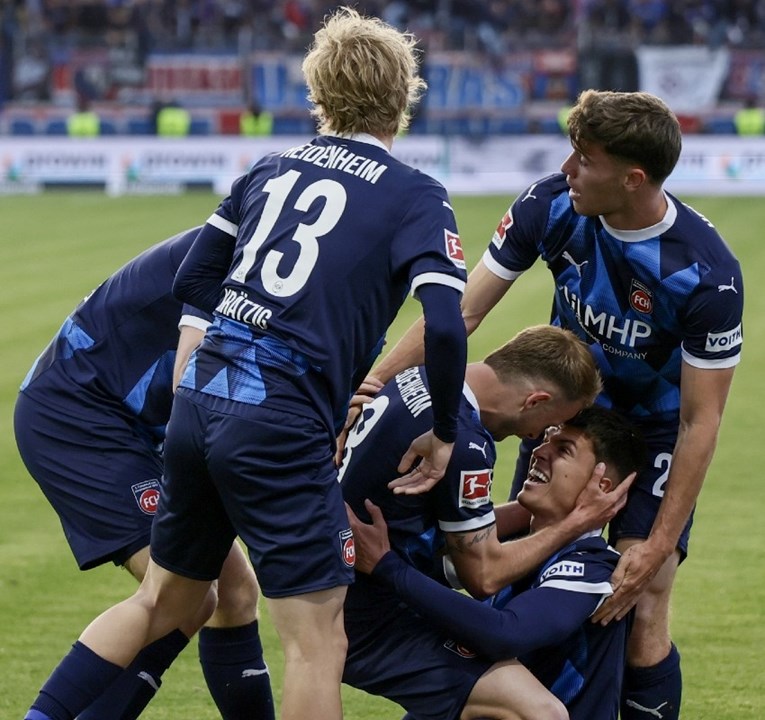 VIDEO Heidenheim u petoj minuti nadoknade osigurao ostanak u Bundesligi