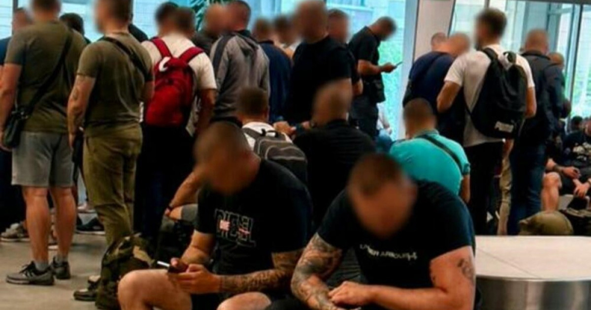 Mediji: Srbija zaustavlja Crnogorce na granici