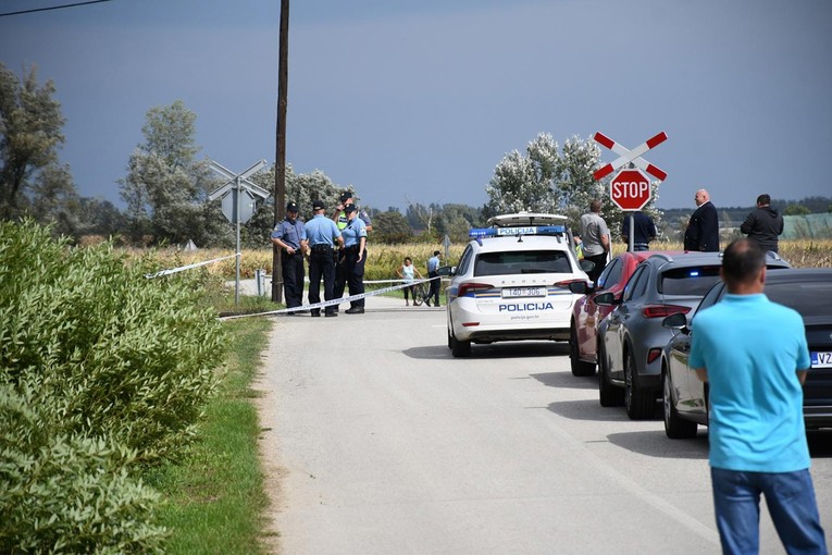 Vlak naletio na auto kod Varaždina. Ozlijeđena 28-godišnjakinja