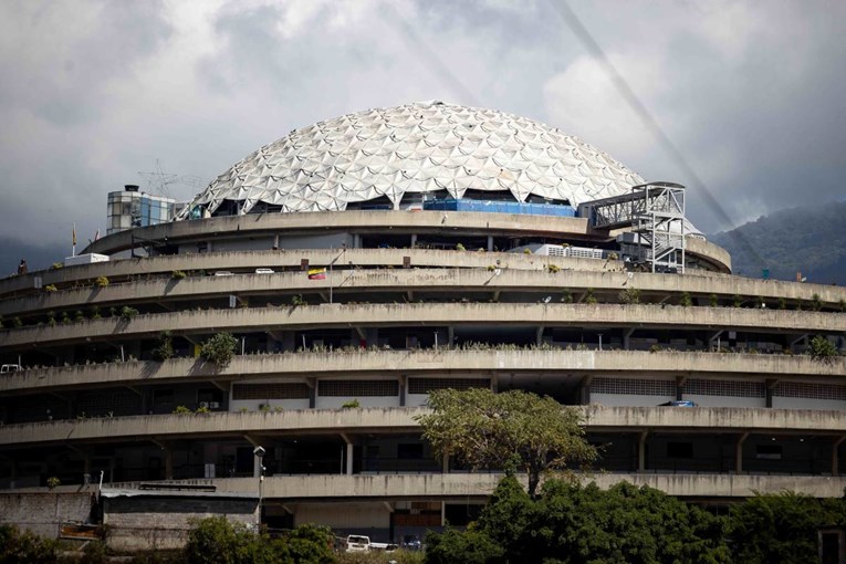 Nova predsjednica Venezuele oslobađa zatvorenike iz zatvora u Caracasu