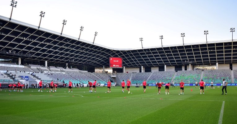 Tribine najvećeg stadiona u Sloveniji prazne. Prvoligašku utakmicu gledaju 33 osobe?