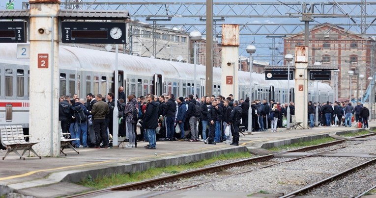 FOTO Armadin Bijeli vlak krenuo za Zagreb