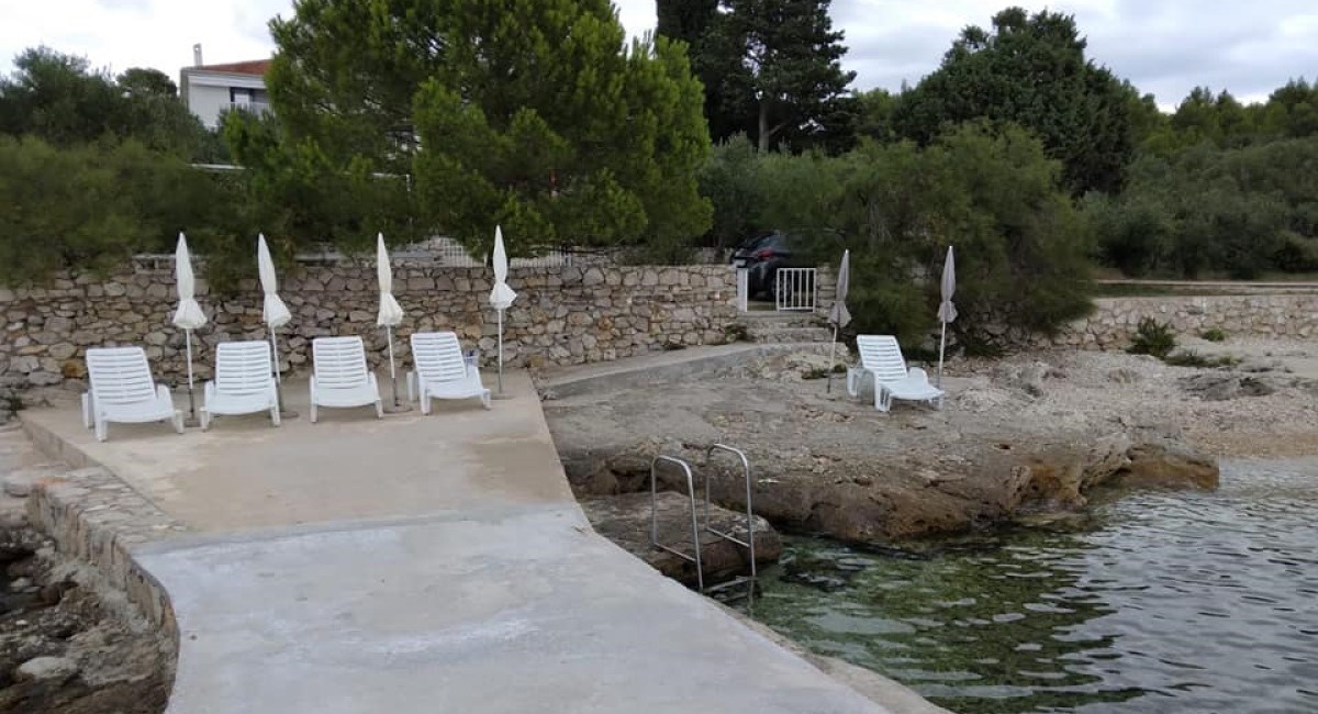 Vlasnica apartmana na Murteru tjerala kupače s plaže: Ovo je moje dvorište