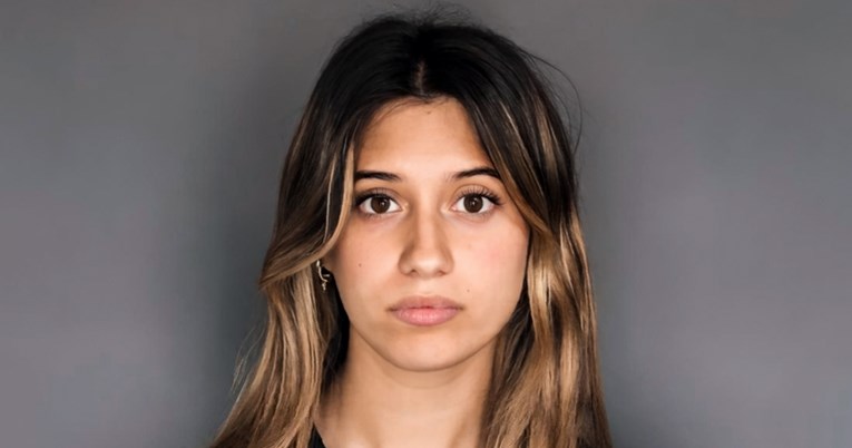 Zaposlenica američke škole (22) slala gole slike učeniku (14), uhitili je