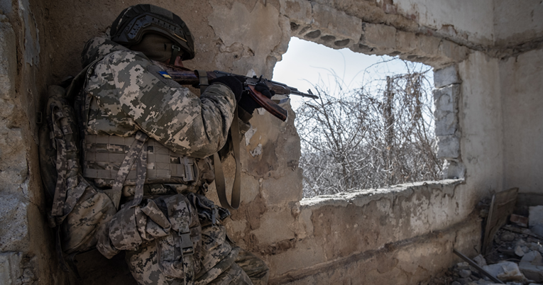 EU planira Ukrajincima poslati dva milijuna komada topničkog streljiva