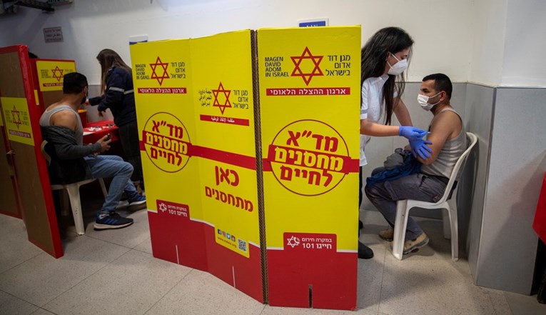 Izraelske vlasti istražuju slučajeve miokarditisa nakon cijepljenja Pfizerom