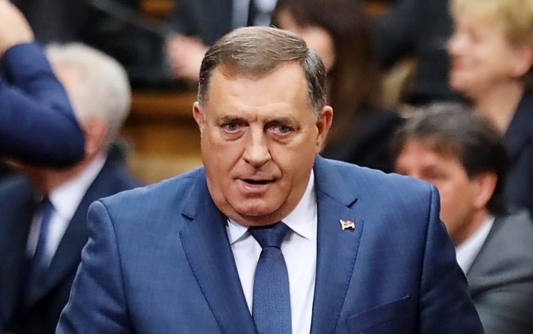 Republika Srpska i službeno za pola godine odgodila planove za odcjepljenje