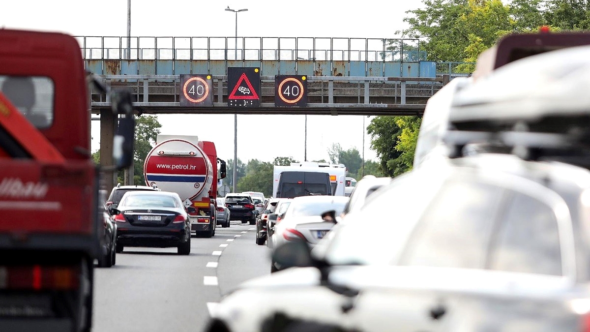 Pojačan promet u smjeru mora, na zagrebačkoj obilaznici kolona 6 kilometara