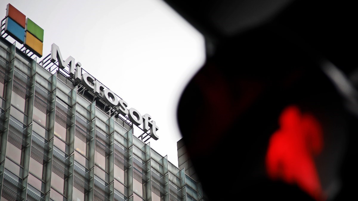 Microsoft i LinkedIn odgodili povratak zaposlenih u urede