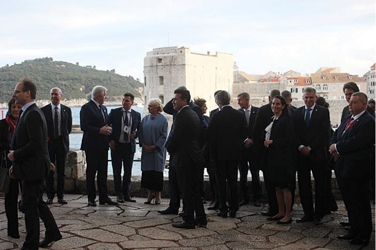 Sutra počinje summit "16+1" u Dubrovniku, premijeri s Kinezima prošetali gradom