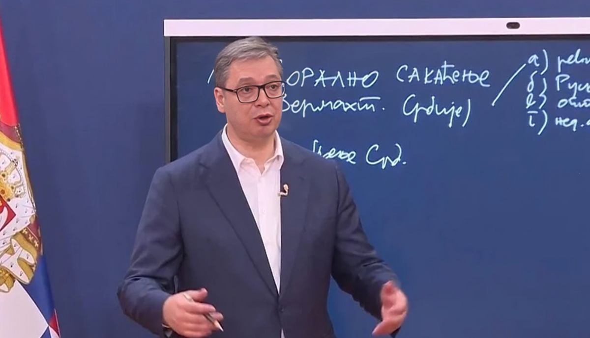 VIDEO Vučić pisao po ploči na TV-u: "Ovo je plan kojim BiH želi uništiti Srbiju"