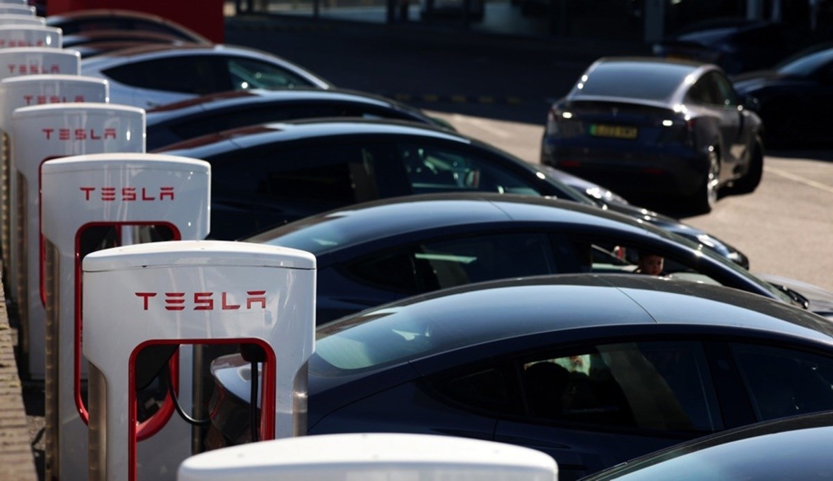 Jedan od najvećih europskih mirovinskih fondova prodao kompletan udio u Tesli