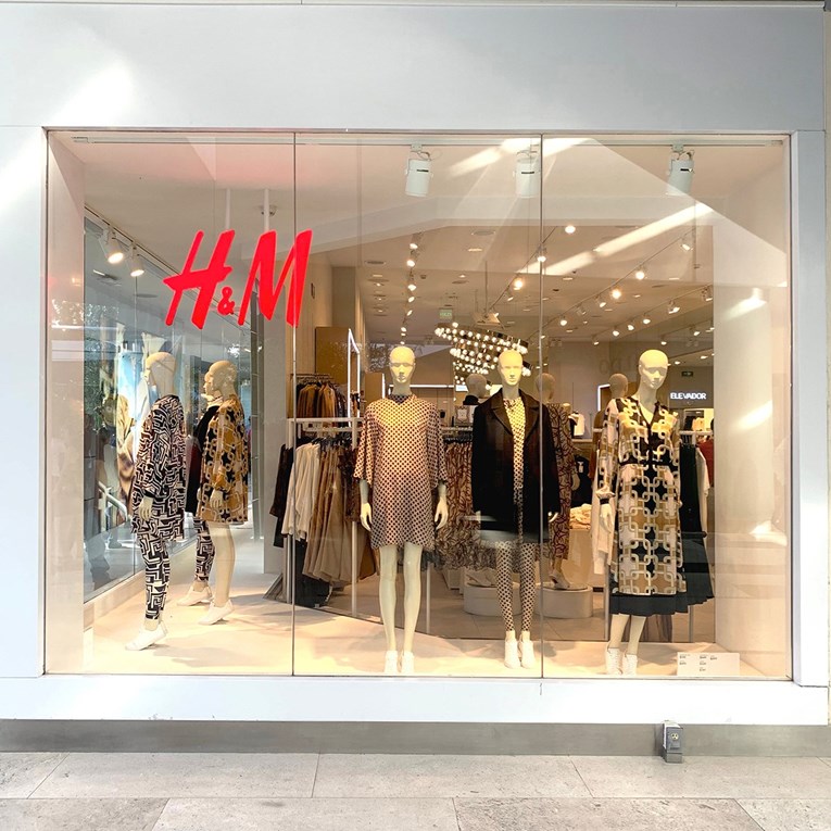 H&M-ov profit prepolovljen
