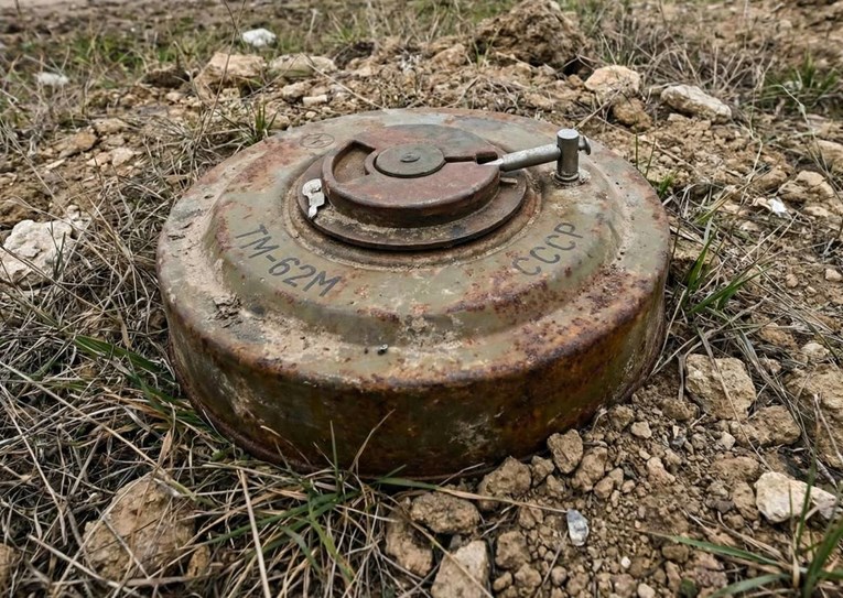 Građanin policiji predao protutenkovsku minu pronađenu u podrumu