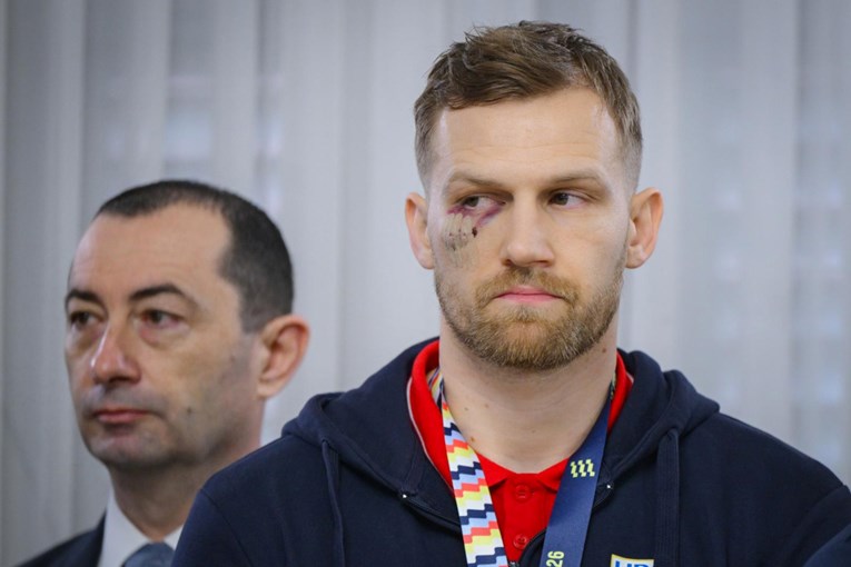 Krvavog je lica napustio utakmicu za broncu. Pogledajte kako danas izgleda