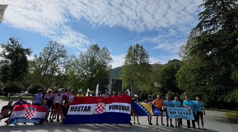 Krenula biciklistička karavana Mostar-Vukovar. "Odajemo počast žrtvama rata"
