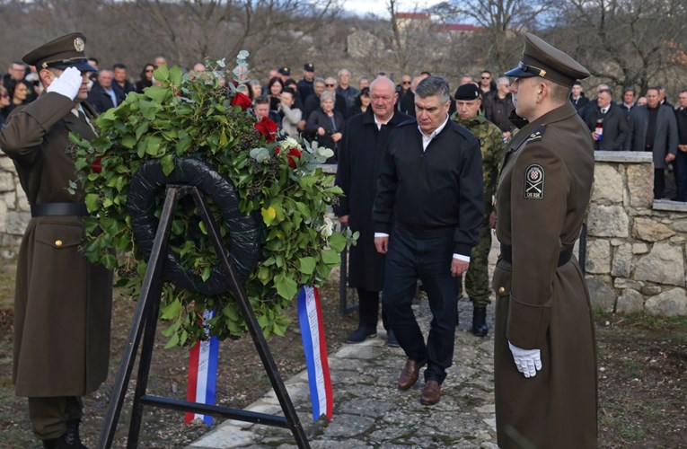 Milanović u Medviđi odao počast ubijenim civilima
