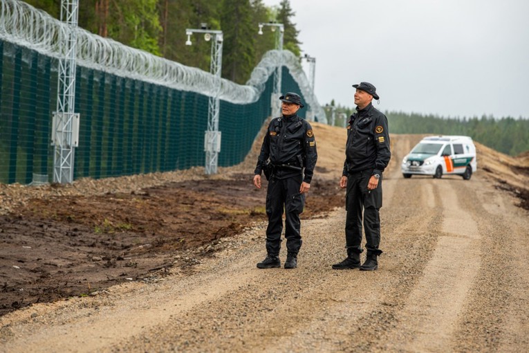Finska testira sirene i uvodi upozorenja na dronove