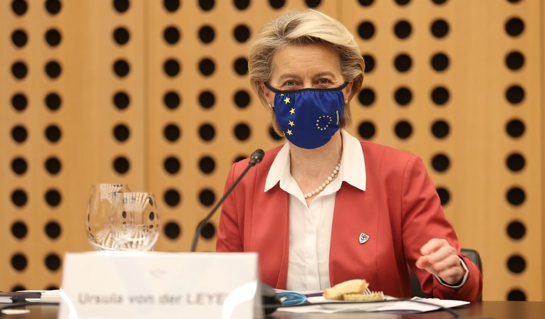 Von der Leyen: Priljev ilegalnih migranata preko Bjelorusije politički je motiviran