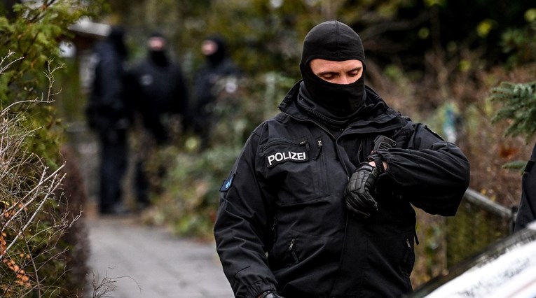Racija u Berlinu, 400 policajaca i specijalaca pretreslo stanove krijumčara ljudi