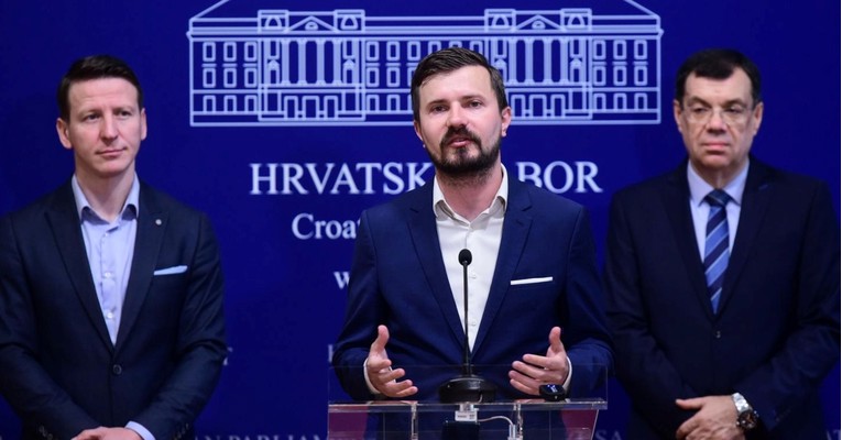Fokus: Od navodne porezne reforme jedino je siguran rast trošarina